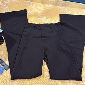 Lululemon yoga pants